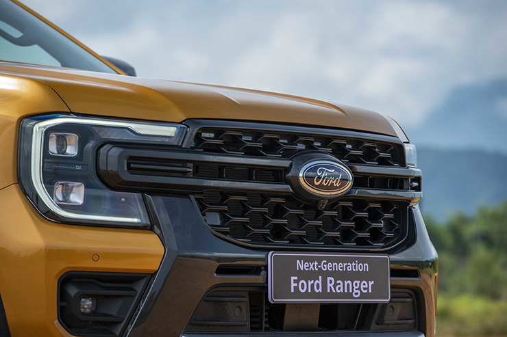 Giá xe Ford Ranger niêm yết và lăn bánh tháng 5/2023 - 7