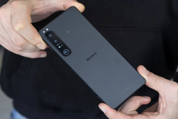 Hé lộ mẫu smartphone Xperia Compact mới từ Sony