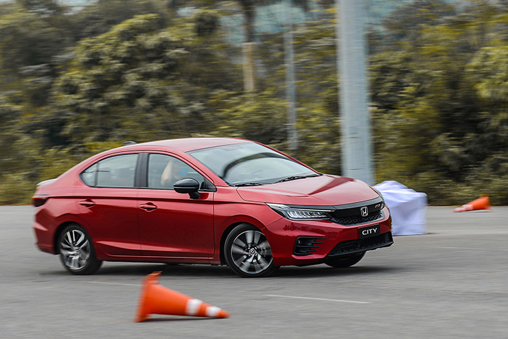 Giá xe Honda City niêm yết và lăn bánh tháng 5/2023 - 6