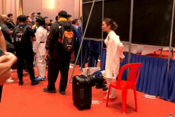 VĐV Philippines từ chối bước lên bục huy chương tại SEA Games 32