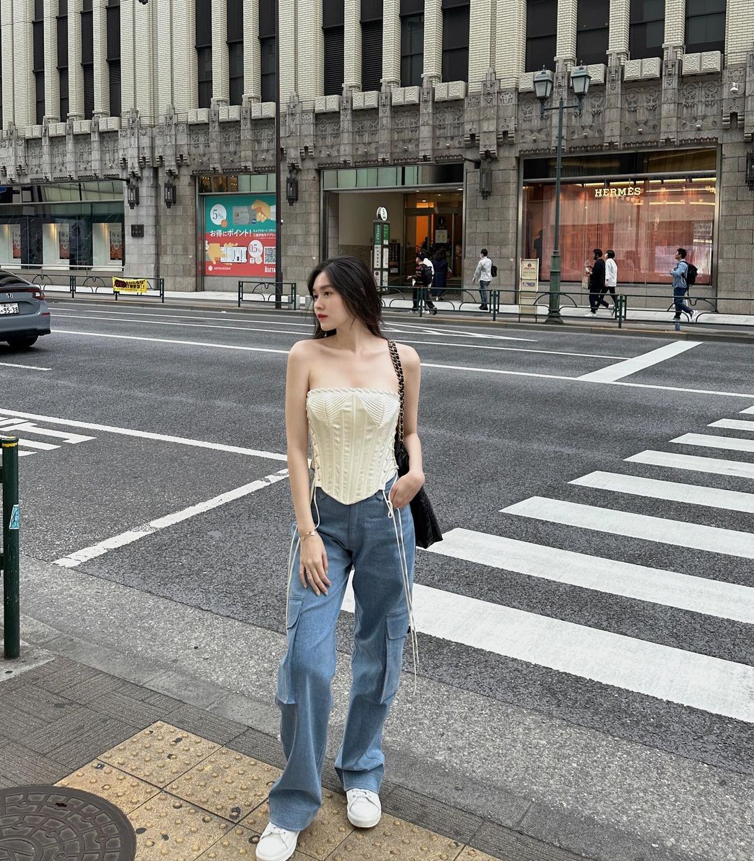 &#34;Tiểu thư RMIT&#34; chuẩn đẹp gái một con, nuột nà nhờ không tập trong nhà - 3