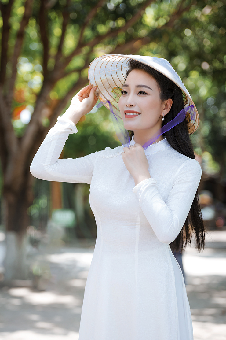 “Sao Mai” Huyền Trang ra mắt MV nhạc trong dịp đặc biệt 19/5 - 7