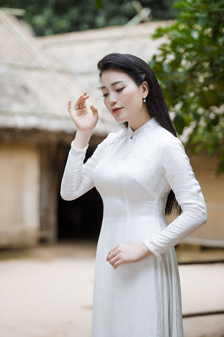“Sao Mai” Huyền Trang ra mắt MV nhạc trong dịp đặc biệt 19/5 - 9