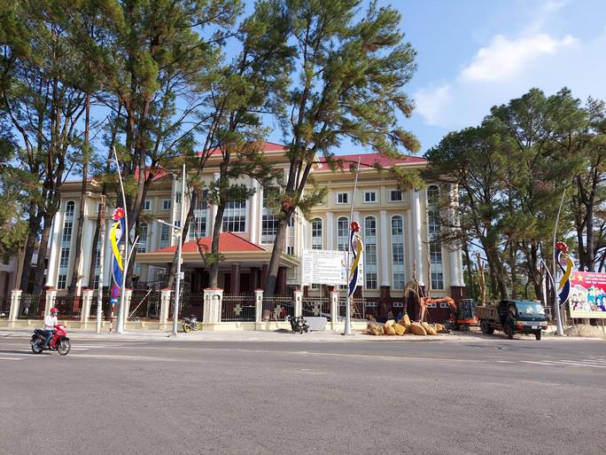 Tỉnh Kon Tum lên tiếng việc chi 128 tỉ đồng xây thêm trụ sở mới - 2