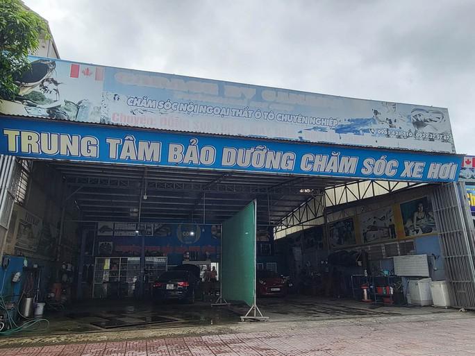 Trần tình của chủ gara ô tô có tờ hóa đơn chi &#34;Phong bì cho đăng kiểm&#34; - 2