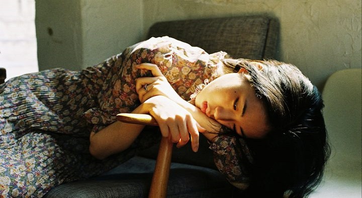 Cô gái 27 tuổi suýt chia tay bạn trai vì vô tình nhìn thấy bức ảnh lạ - 1