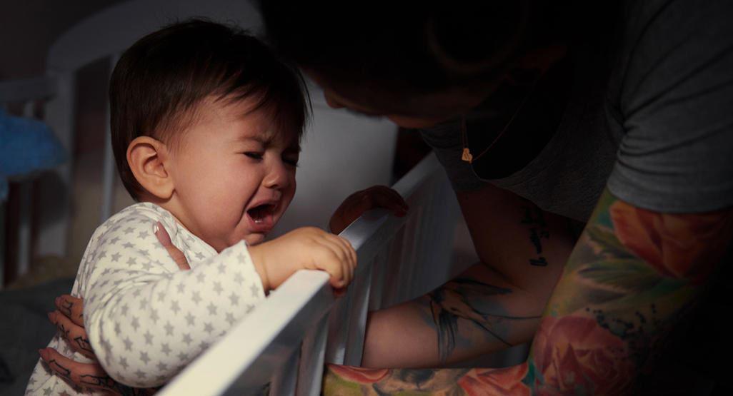 Quấy khóc đêm, ngủ không ngon giấc, ngủ muộn khiến trẻ chậm tăng chiều cao và cân nặng - 2