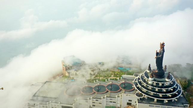 ‘Mũ mây’ tái xuất tại núi Bà Đen Tây Ninh - 4