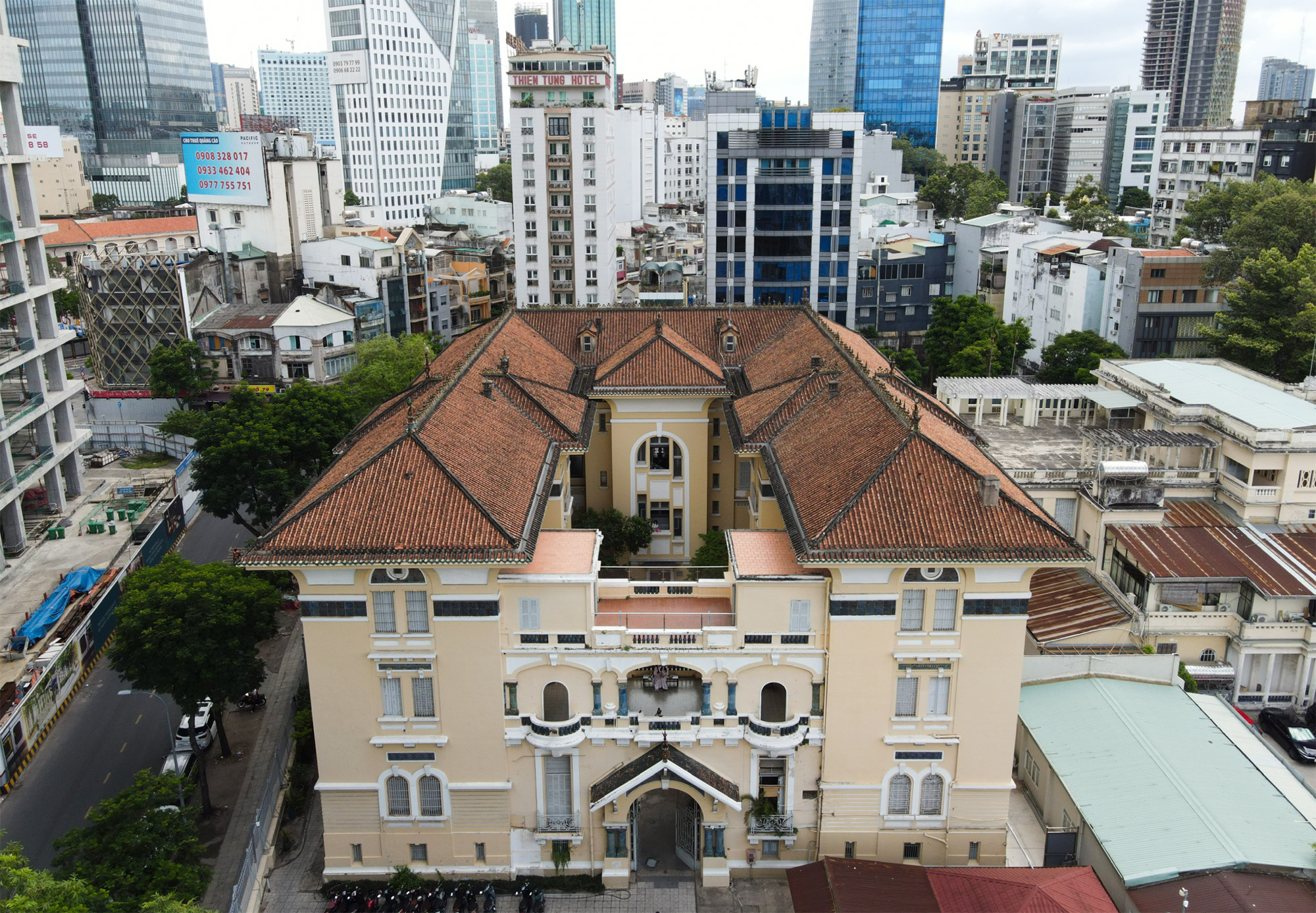 Ngỡ ngàng với kiến trúc dinh thự 99 cửa của đại gia Sài Gòn xưa - 3