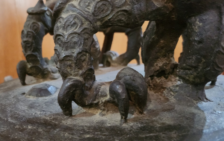 Cổ vật hơn 300 năm tuổi độc đáo ở xứ Thanh - 9