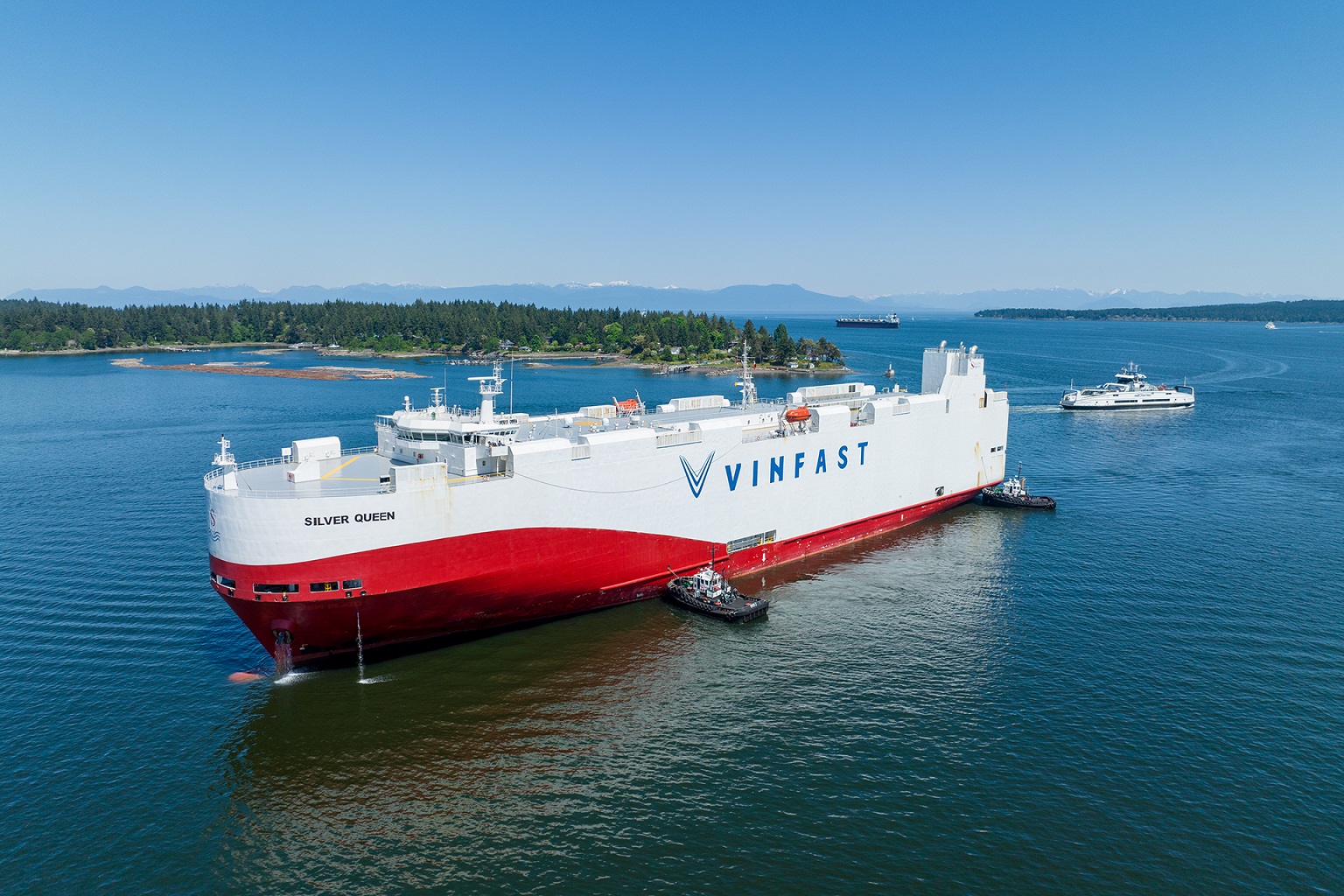 Lô xe VinFast VF 8 đầu tiên cập cảng Canada - Sẵn sàng bàn giao từ tháng 6/2023 - 1