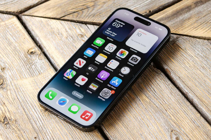 Apple vừa thực hiện động thái khiến cả Samsung và LG lo sợ - 1
