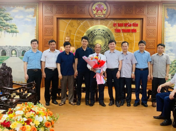 Thanh Hóa có 5 Phó chánh văn phòng UBND tỉnh, bằng Hà Nội và TP HCM - 1