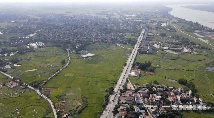 Chiêm ngưỡng cây cầu bắc qua Sông Hồng dài nhất Việt Nam - 1