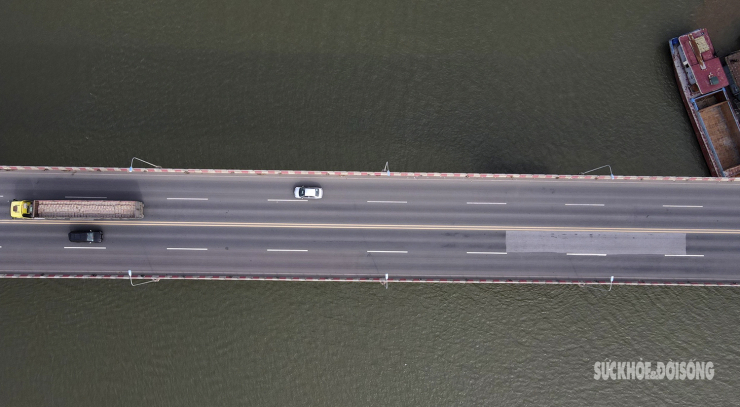 Chiêm ngưỡng cây cầu bắc qua Sông Hồng dài nhất Việt Nam - 8