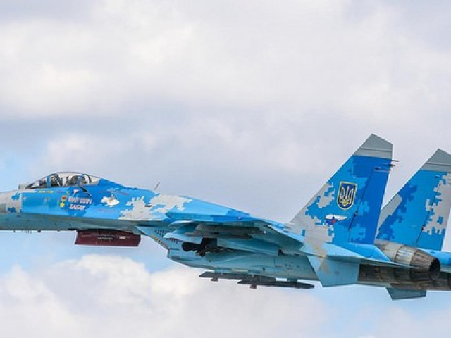 Nga tuyên bố bắn hạ tiêm kích MiG-29, đánh chặn 16 tên lửa HIMARS ở Ukraine