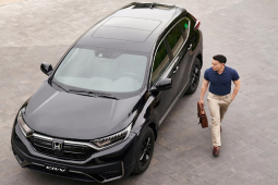 Giá xe Honda CR-V niêm yết và lăn bánh tháng 5/2023, ưu đãi 100% LPTB