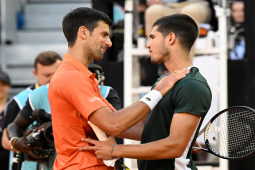 Djokovic dễ sớm đấu Alcaraz ở Roland Garros, Mourinho bị fan cà khịa (Tennis 24/7)