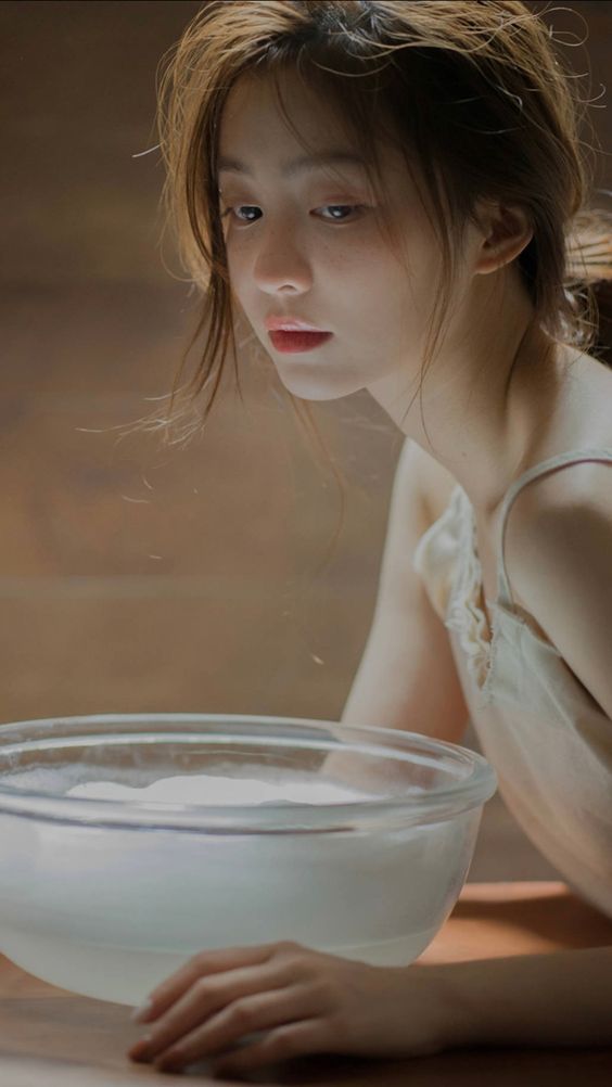 Bí quyết dùng bột tắm sáng da từ thảo dược, giúp da trắng bền khỏe dưới nắng hè - 2