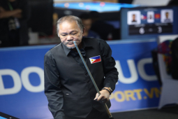 ”Phù thủy bi-a” Reyes thua tủi hổ, đoàn Philippines sững sờ ở SEA Games