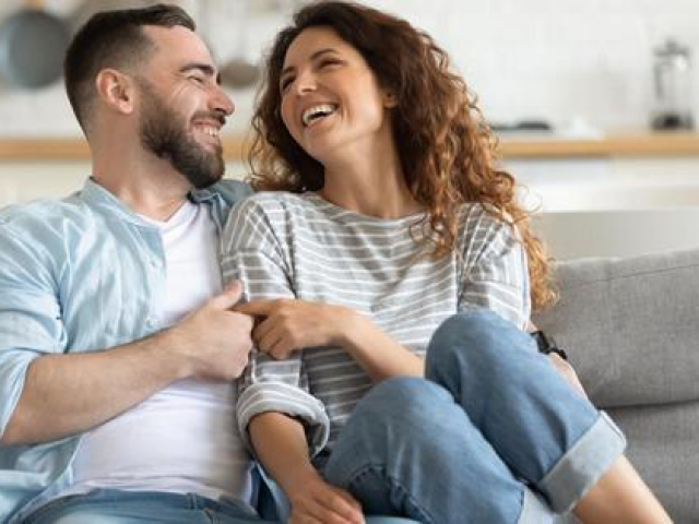 Vợ chồng làm được 9 việc này hằng ngày sẽ giúp hôn nhân bền chặt, chẳng mấy khi mâu thuẫn