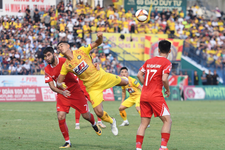 Trực tiếp bóng đá Thanh Hóa - Viettel: Chủ nhà có bàn thắng thứ 3 (V-League) (Hết giờ)