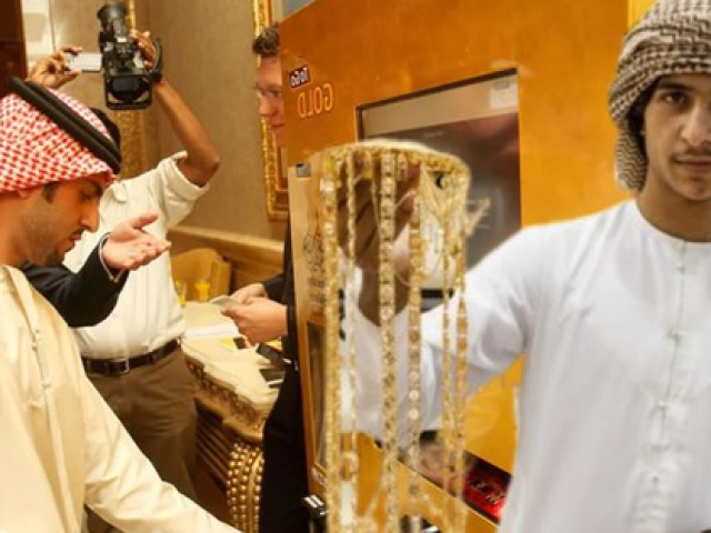 Cách tiêu tiền 'điên rồ' của giới nhà giàu Dubai: Thuê máy bay để đỡ tắc, cây ATM 'nhả ra vàng'