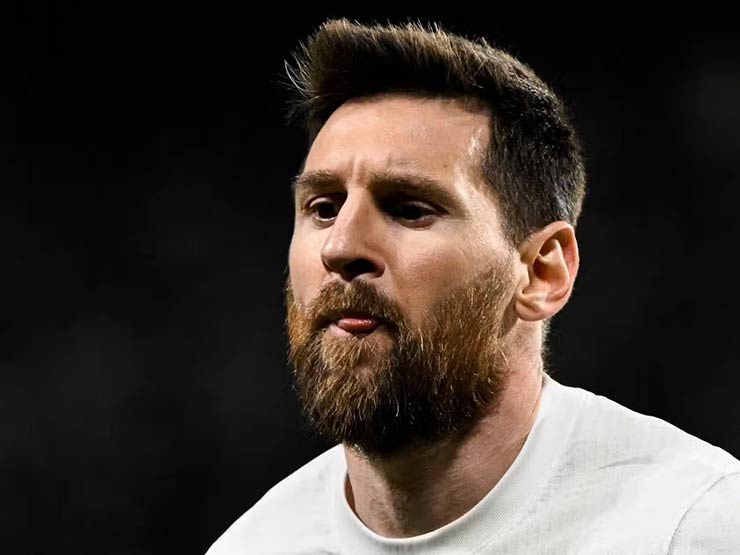 Messi chưa quyết, bố đã giục đến Saudi Arabia hưởng 1,2 tỷ euro - 1