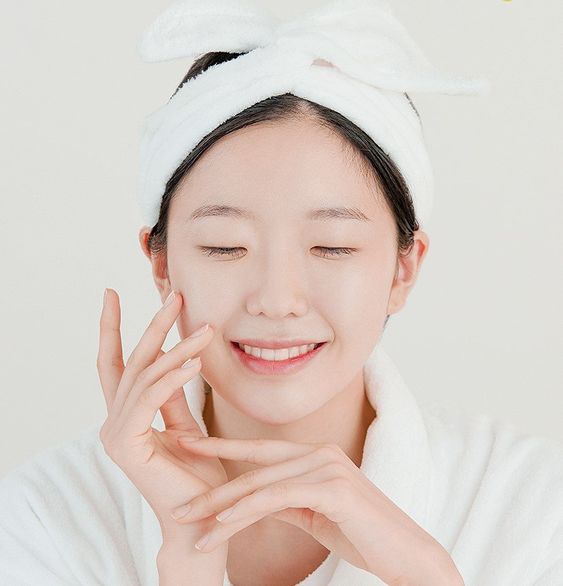 2 loại dưỡng da "thần thánh" cải thiện vết chân chim - 3