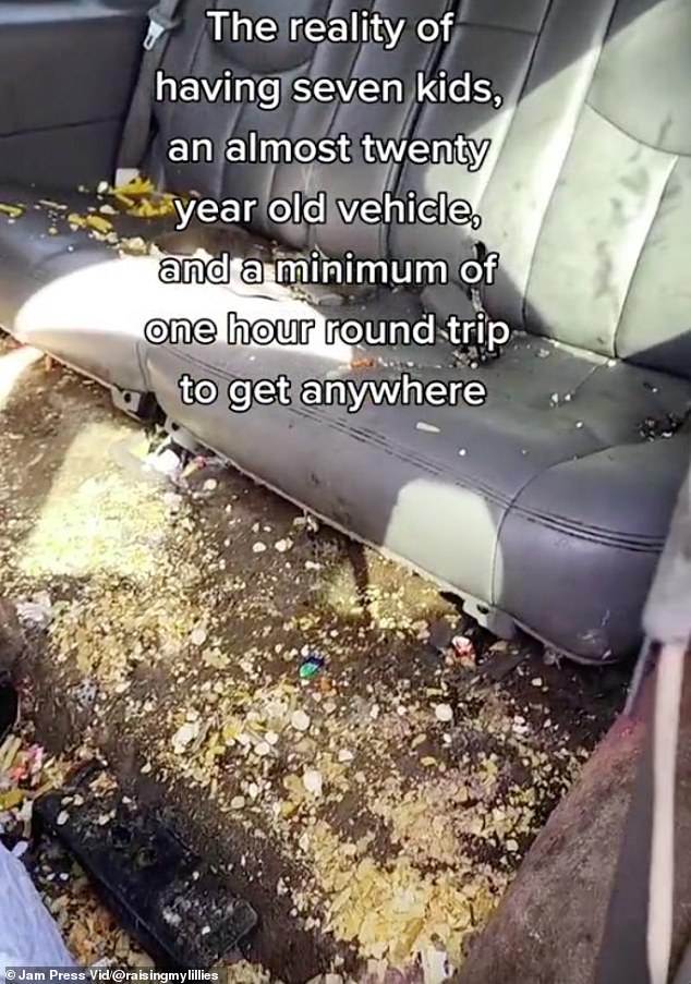 Điều trị hiếm muộn, bà mẹ 30 tuổi đẻ liên tiếp 7 đứa con - 7