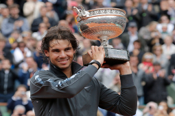 Kỳ tích ”Vua đất nện” Nadal: Tính sổ Djokovic, đi vào lịch sử Roland Garros (Phần 8)