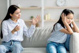 Con càng lớn càng khó dạy, tương lai xám xịt vì những thói quen thường ngày này của cha mẹ