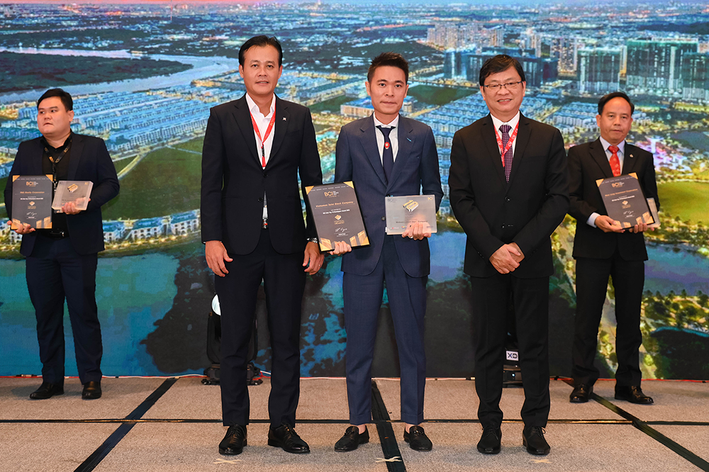Vinhomes đạt Top 10 Chủ đầu tư hàng đầu Việt Nam tại BCI Asia Awards 2023 - 1