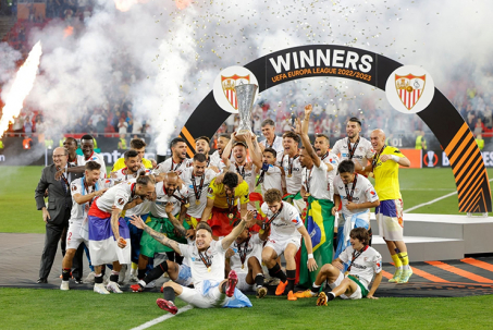 Nghẹt thở chung kết Europa League: Sevilla hạ đội Mourinho, xứng danh "Vua C2"