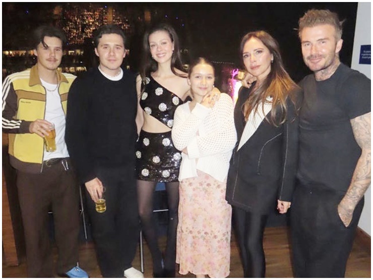 David Beckham xuất hiện cùng với cả gia đình, diện mạo &#34;đè bẹp&#34; hai con trai lớn - 1