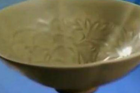Bí mật mang bát cũ nhà chồng lên truyền hình, con dâu sốc với giá trị thực