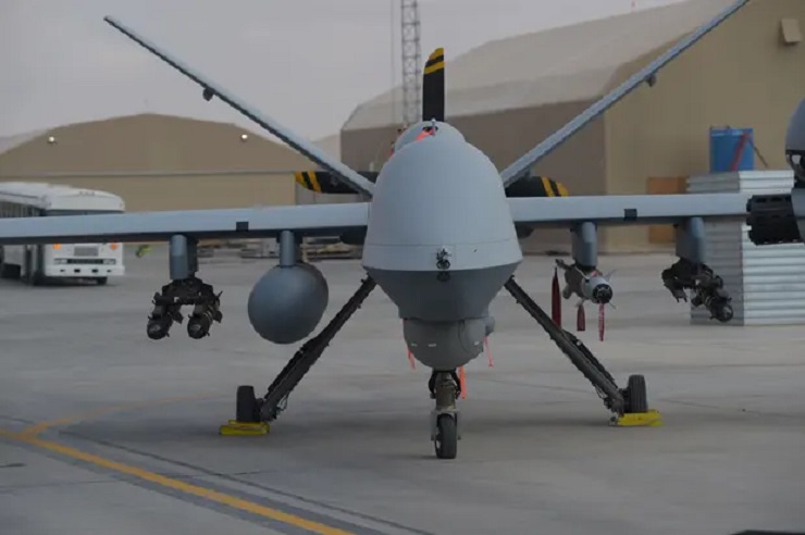 Mỹ: AI điều khiển UAV tiêu diệt chính &#34;người điều khiển&#34; vì lý do đáng sợ - 1