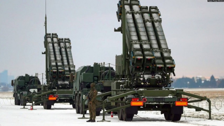 Chuyên gia gợi ý cách hệ thống Patriot giúp Ukraine ngăn chặn tên lửa Kinzhal của Nga - 1