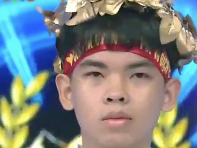 Nam sinh Hà Tĩnh tạo kỷ lục mới, xô đổ mốc điểm của các ứng viên vô địch Đường lên đỉnh Olympia 23