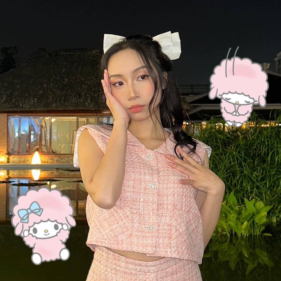 Con gái 19 tuổi của diva Mỹ Linh diện đồ táo bạo khi đi mua sắm - 7