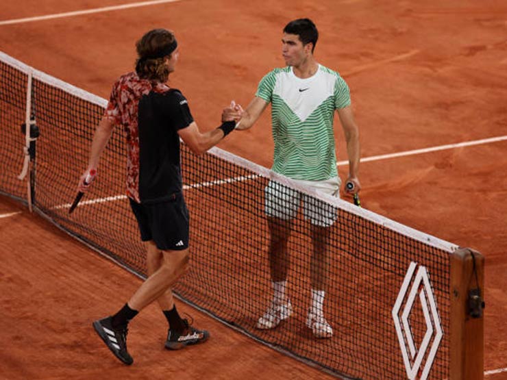 Video tennis Alcaraz - Tsitsipas: Áp đảo gần như tuyệt đối, Djokovic coi chừng (Roland Garros) - 1