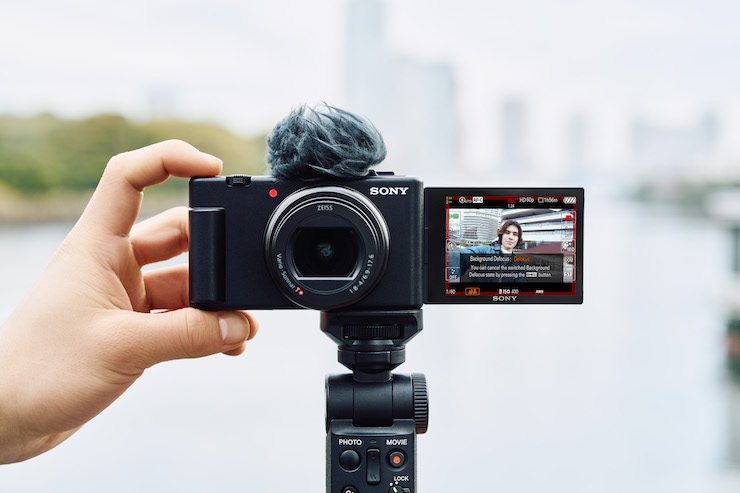 Sony công bố máy ảnh vlog mới với ống kính zoom siêu rộng - 1