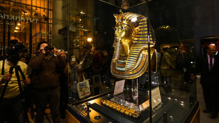 “Tái sinh” pharaoh “nam thần” Ai Cập, lộ chi tiết gây sốc - 1