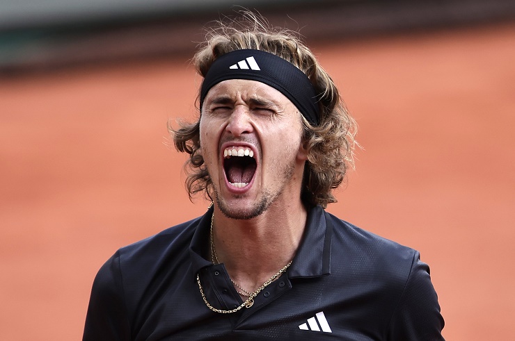 Video tennis Zverev - Etcheverry: Kịch tính 4 set, bừng tỉnh giật vé bán kết (Roland Garros) - 1