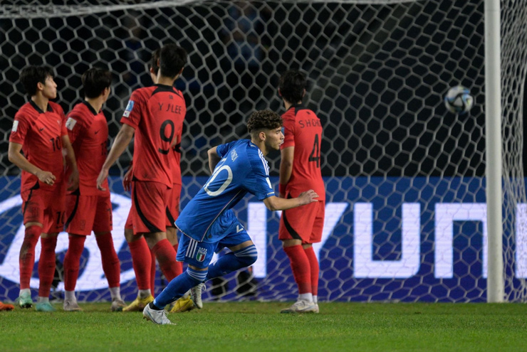 Video bóng đá U20 Italia - U20 Hàn Quốc: Thế trận kịch tính, siêu phẩm ấn định (U20 World Cup) - 1