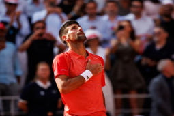 Djokovic thắng Alcaraz chạm mốc mới, chờ ”đại phá” kỷ lục Grand Slam
