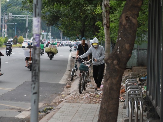 Hình ảnh &#34;lạ&#34; trên đường Cộng Hoà - 4