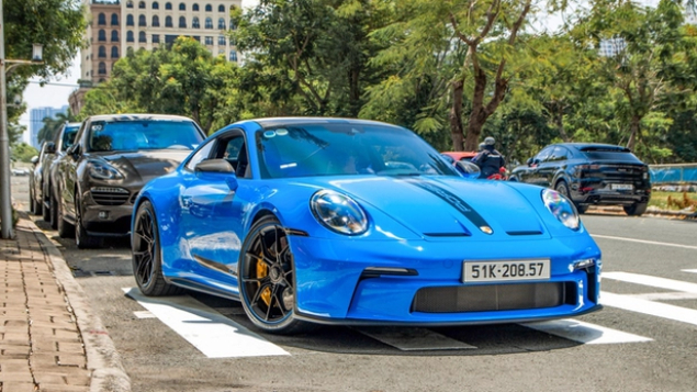 Vừa đập hộp xe mới, Cường Đô la đã bán Porsche 911 GT3 - 1