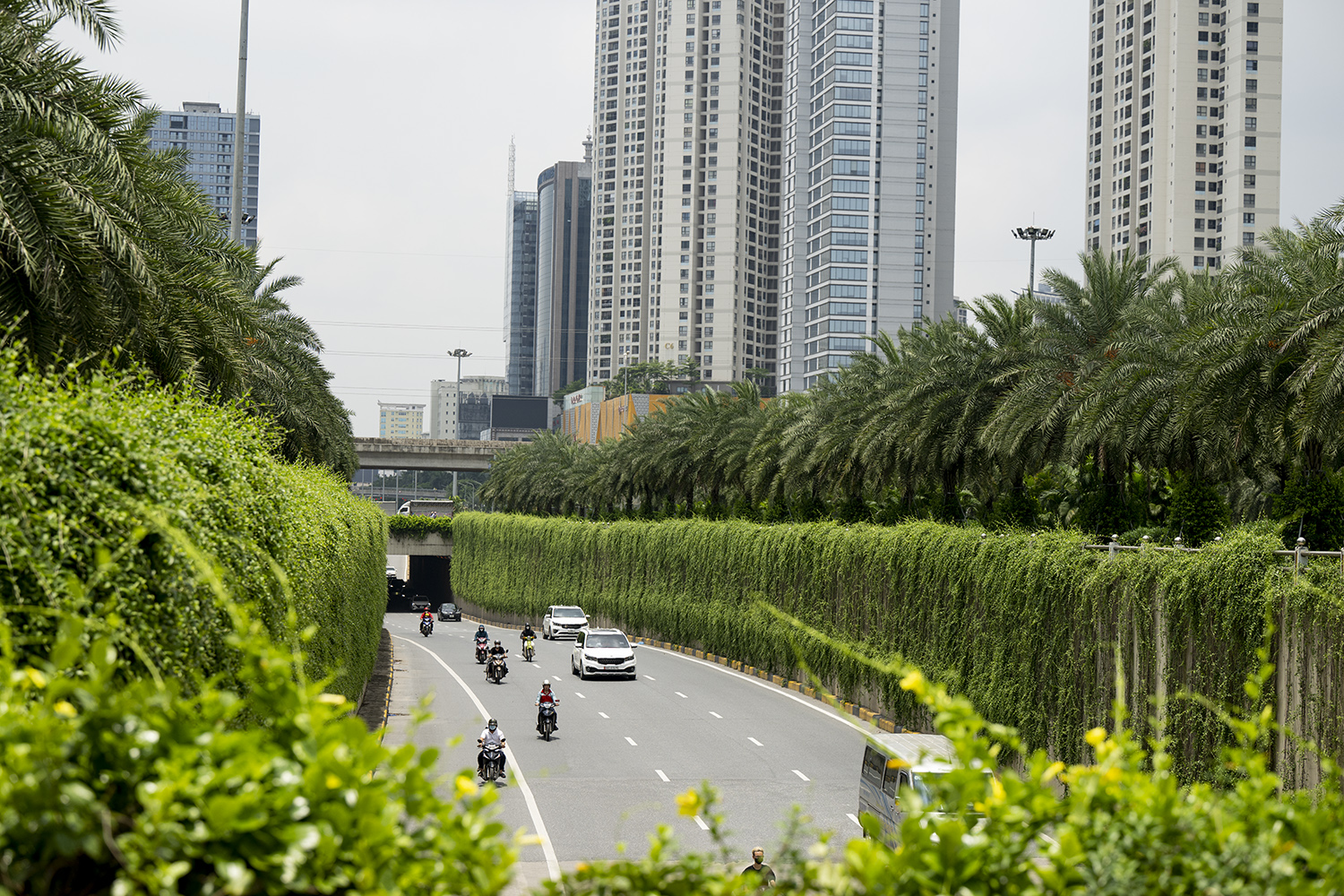 Đại lộ hiện đại nhất Việt Nam đẹp ngỡ ngàng nhìn từ trên cao - 11