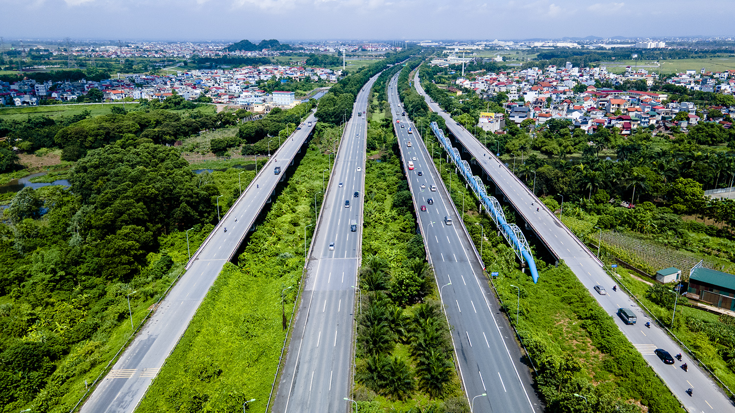 Đại lộ hiện đại nhất Việt Nam đẹp ngỡ ngàng nhìn từ trên cao - 7